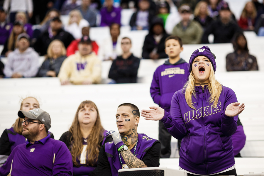 The University of Washington plays Portland State at Alaska Airlines Field at Husky Stadium, Saturday, September 17, 2016. (Photo by JORDAN STEAD | www.redboxpictures.com)