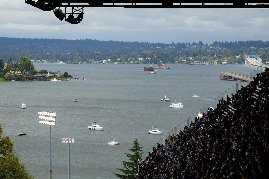 The University of Washington plays Portland State at Alaska Airlines Field at Husky Stadium, Saturday, September 17, 2016. (Photo by JORDAN STEAD | www.redboxpictures.com)