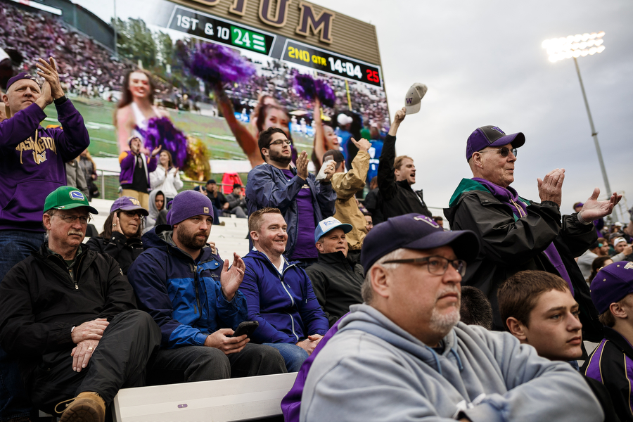 The University of Washington plays Portland State at Alaska Airlines Field at Husky Stadium, Saturday, September 17, 2016. (Photo by JORDAN STEAD | www.redboxpictures.com)